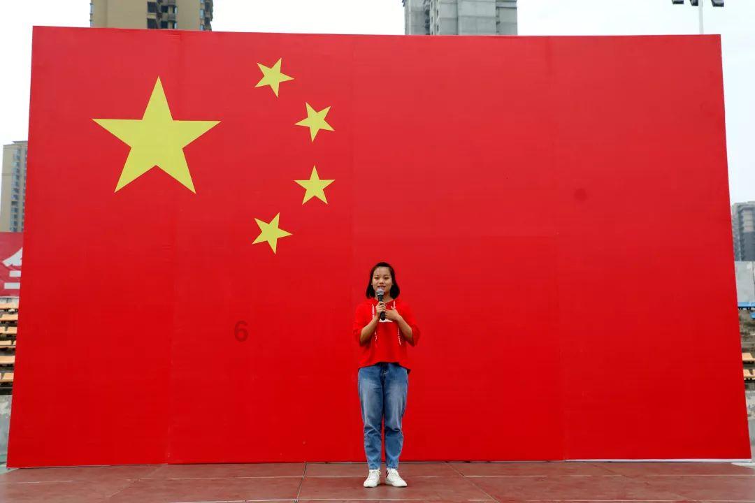 这款是阿迪达斯哪款鞋游戏画面